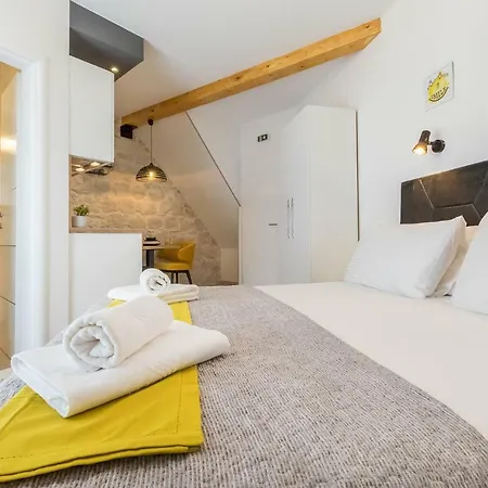 Apartment Positive